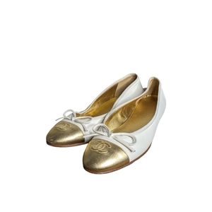 Chanel Cap Bow Ballerinas Cream/White and Gold Size 37